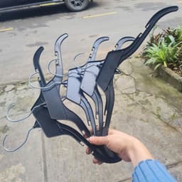 (COMBO 50 CÁI) Móc Nhựa Treo Quần Áo, Móc Treo Đồ Giá Rẻ 1