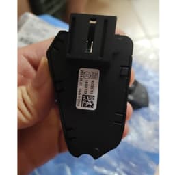 Phím vô lăng trái Lim + phải Media xe Fadil giá 1 bên hàng chính hãng GM 3