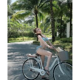BIKINI EMMA Bikini 2 Mảnh Đính Vỏ Sò Charm Sáng Xịn Chuẩn Loại Đẹp (Hình Shop Emma tự chụp) 3