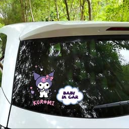 "Decal ô tô Kuromi dễ thương chữ 'Baby In Car', chống nước, bảo vệ kính hậu và che vết xước." 5