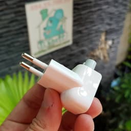 [ZIN Chân Tròn] Đầu Nối Chuyển Đổi 2 Chấu EU cho Sạc AP Macbook iPad Không Lo Gãy Chân Cắm 2