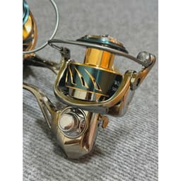 Máy Câu  lure Cao Cấp DEBAO Chính Hãng  W.D 2500  Đến 7000  Chuyên lure Lóc Sộp chẽm & lăng xê & Câu Ngâm 5