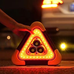 Đèn Tam Giác Cảnh Báo Khẩn Cấp Dừng Đỗ Xe Ô Tô Có Đèn LED, Sạc USB & Năng Lượng Mặt Trời Loại 1 2