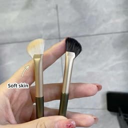 Cọ Đánh Khối Mũi DOLLY COSMETICS Đầu Vát Dẹt Lông Mềm Mại Dễ Dàng Sử Dụng Tạo Hiệu Ứng 3 Chiều Tự Nhiên 4