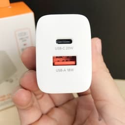Củ sạc nhanh 2 cổng chính hãng HyperJuice 20W Charger 6