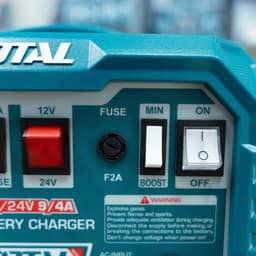 Máy sạc bình ắc quy cho xe máy và ô tô 12V/24V Total TBC1601-TBC1501 5