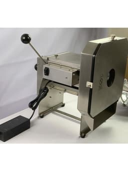 Máy thái sợi, thái lát, thái sung, cà rốt, su hào, đu đủ, xả ớt, xúc xích Chạy Điện Kết Hợp Quay Tay 4
