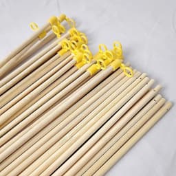 Lẻ 5 CÁN GỖ đèn lồng bằng tre có móc nhựa trang trí trung thu.... .. 4