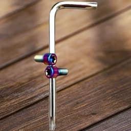 1 cặp ốc inox mạ titan + lục giác 2