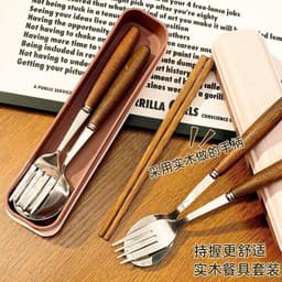 Bộ 3 Món Đũa Thìa Dĩa Inox Cán Sứ Cách Nhiệt Họa Tiết Bò Sữa Có Hộp Đựng Siêu Đáng Yêu 9