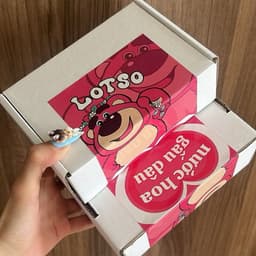 Hộp quà fullbox gấu dâuu gồm 1 nước hoa, 1 son môi, 2 sticker, cọ và scunchies xinh xắn 4