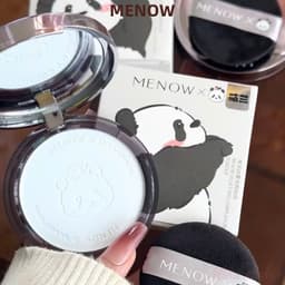 Phấn phủ nén MENOW Menglan Panda (phiên bản gấu trúc) kiềm dầu, giữ tone vượt trội 2