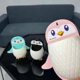 Kệ treo tường đa năng kệ dán tường hình chim cánh cụt đựng đồ cá nhân mỹ phẩm bàn chải dễ thương5706 7