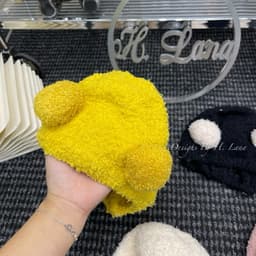 Mũ Len Lông Cục Bông 2 Lớp - Mũ Lông Xù Hai Quả Bông Có Dây Buộc Đáng Yêu Cho Bé Từ 3-18 Tháng 4