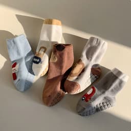 Set 5 Đôi Tất Vớ Chống Trượt Cho Bé Cho Bé Tập Đi, Tất Cao Cổ Trẻ Em Hình Ô Tô Cần Cẩu  ss55 { T211 } 4