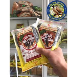 Combo 5 Gói Cám Bền Lực Hiển Bảo Khánh 200Gr Giúp Chim Tiêu Hóa Tốt Bền Bỉ Thi Đấu Tặng Xúc Cám Nhựa 3