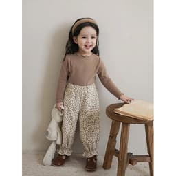 Áo thun dài tay, áo giữ nhiệt thu đông bé gái kiểu bèo nhún chất liệu thun tăm cotton mềm mịn, co giãn thoải mái 8