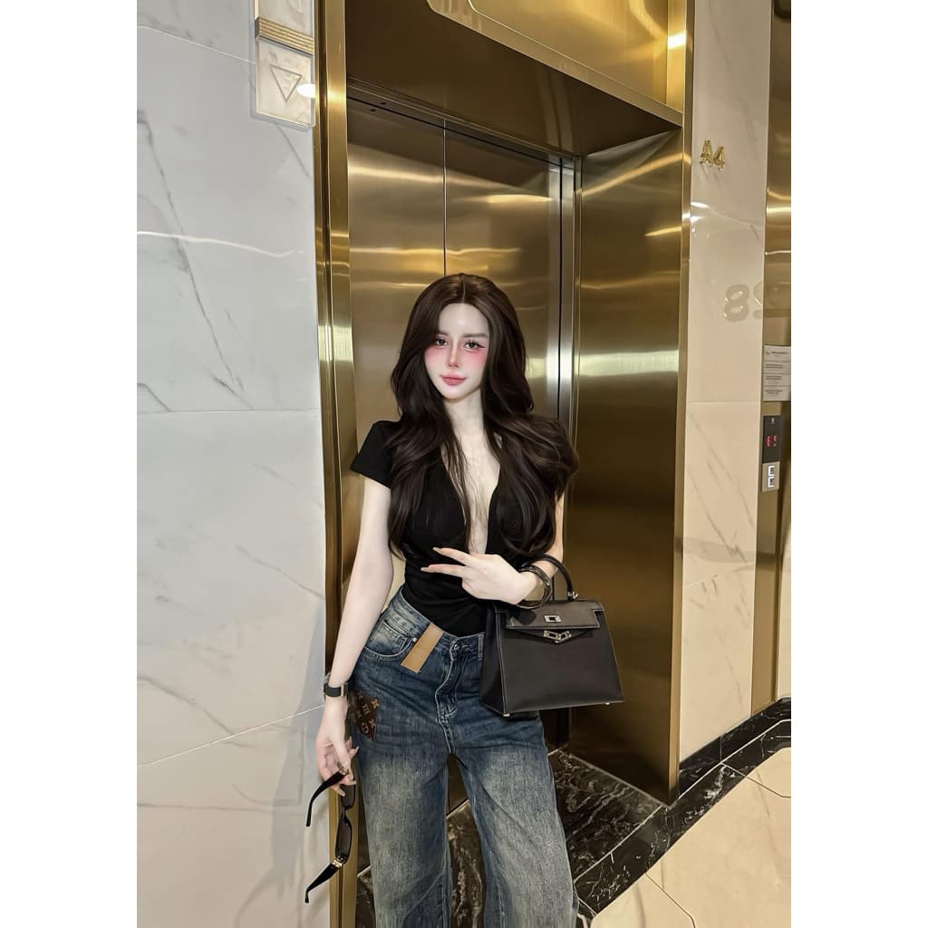 Áo bodysuit rúm ngực cổ V khoét sâu sexy mlem lắm luôn A01