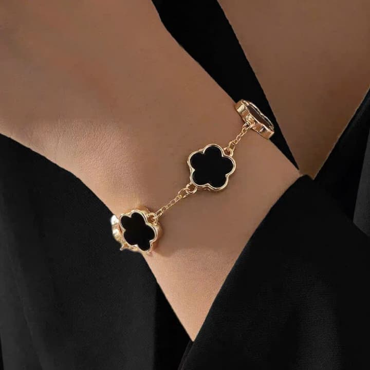 [Sẵn Ocean Charm] Vòng Tay Titan Cỏ Bốn Lá - Phụ Kiện Trang Sức Vòng Tay & Lắc Tay Thời Trang