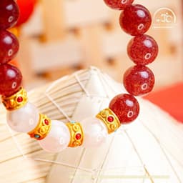 Ngọc Đan Tâm - Vòng Tay Dâu Tây 11mm 5A Phối Thạch Anh Hoa Tuyết 11mm - Mệnh Hoả & Mệnh Thổ 4