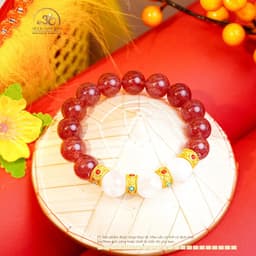 Ngọc Đan Tâm - Vòng Tay Dâu Tây 11mm 5A Phối Thạch Anh Hoa Tuyết 11mm - Mệnh Hoả & Mệnh Thổ 3