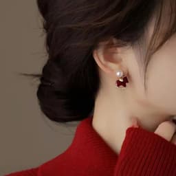 Bông Tai Ngọc Trai, Thiết Kế Hình Chú Ngựa – Phong Cách Tiểu Thư Thanh Lịch 5