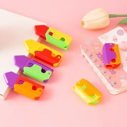 Vỉ 24 Chiếc Dao Đồ Chơi Vô Tri Mini Giải Trí Thú Vị 2
