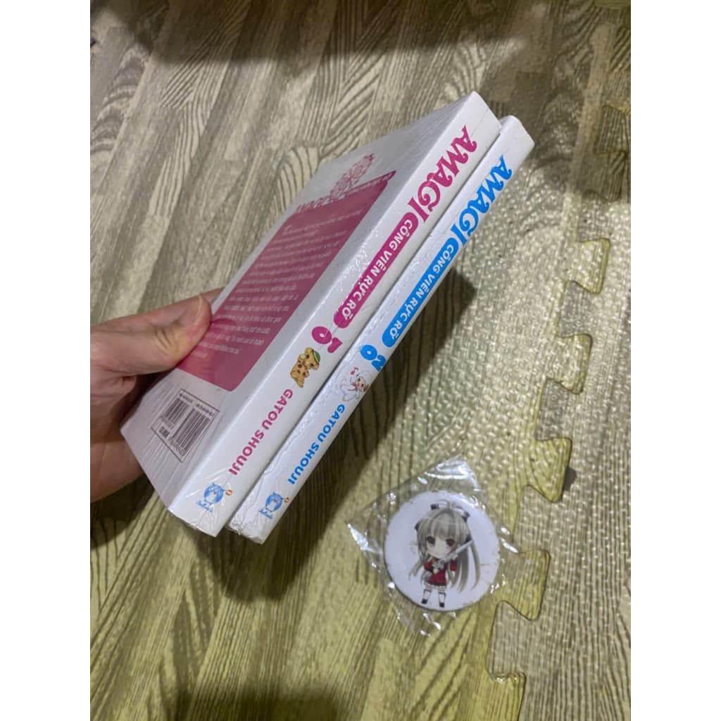(seal+hh) Bộ 2q vở LN AMAGI Công Viên Rực Rỡ tập 1,2 nguyên seal kèm huy hiệu