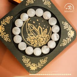 Ngọc Đan Tâm - Vòng Tay Thạch Anh Hoa Tuyết 12mm 5A - Mệnh Kim & Mệnh Thuỷ 2