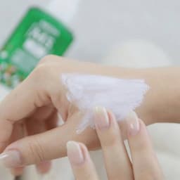 Kem chống nắng M5 Khiết Hương Duyên Thị Bách Y Sâm 50ml - KCN MEDA M5 Nâng Tone Cho Da Dầu Mụn 3