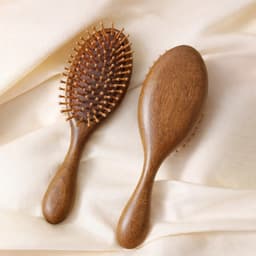 Lược Gỗ Đàn Hương Đệm Khí Khắc Tên Miễn Phí - Massage Da Đầu Giảm Rụng Tóc Chống Tĩnh Điện - Mộc Việt Decor 2