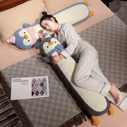 Gối Ôm Gấu Bông Chim Cánh Cụt Quang Khăn Nhà Miu Gấu Xinh 2