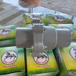 Lúp bê giếng 6 ốc siết, ống nhựa PVC, hàng Con Ngựa Taijan, đa kích thước 21 – 60. 2