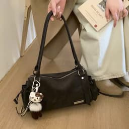 Túi, túi Đeo Vai Nữ Đen Phong Cách Hàn Quốc Kèm Charm Hello Kitty Dễ Thương Túi Xách Nữ Thời Trang Đi Chơi Đi Học 2