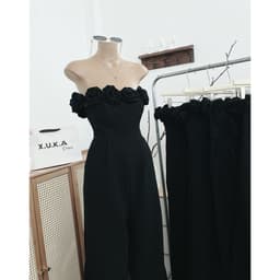 Jump bẹt vai đính hoa sang chảnh, jump đen dài ống rộng, chất tuyết mưa 2 lớp, có cup 7