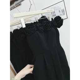 Jump bẹt vai đính hoa sang chảnh, jump đen dài ống rộng, chất tuyết mưa 2 lớp, có cup 9