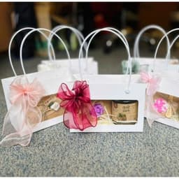 Combo 20 Túi giấy màu trắng mặt kính Mika đựng yến, saffron, hoa khô , quà tặng lễ 20/10, 8/3 9