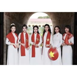 [ 2/9 ] Khăn Rằn Nam Bộ Cờ Đỏ Sao Vàng Thêu Ngôi Sao Quàng Cổ Du Lịch Biểu Diễn Văn Nghệ Vải Mềm Mịn Phụ Kiện Yêu Nước 2
