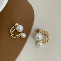 Bông Tai/Khuyên Tai Nữ Ngọc Trai Nhân Tạo Dáng Xoắn Thanh Lịch Hàn Quốc - Quà Tặng Vibe Ocean Charm, Đi Tiệc 2