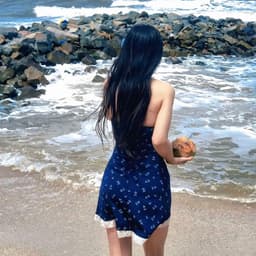 Đầm body cổ yếm xoắn phối viền ren xanh navy, họa tiết hoa nhí dáng ngắn - dài 8
