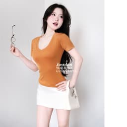 Áo Thun Nữ Basic Cổ Tim Trơn JUSTDUN A2 – Chất Cotton Lông Mịn Cao Cấp, Co Giãn 4 Chiều 6