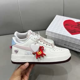 [Cá Sấu ] giày valentine trắng hồng cho các chj e. 1