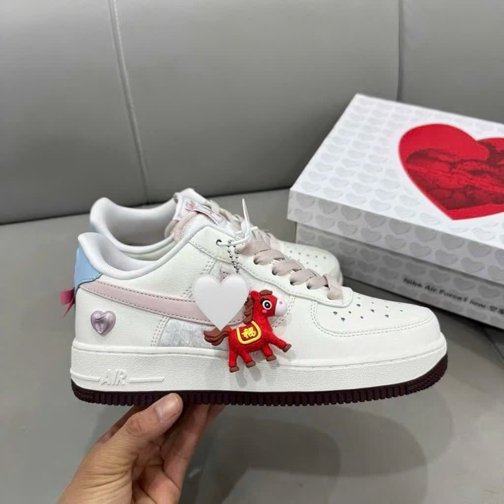 [Cá Sấu ] giày valentine trắng hồng cho các chj e.