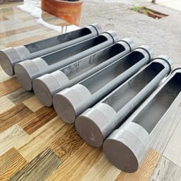 Máng ăn gà ống PVC – Máng ăn gia cầm chống văng, tiết kiệm  cám, bền chắc dễ vệ sinh [Phi90 dài 50cm] 2