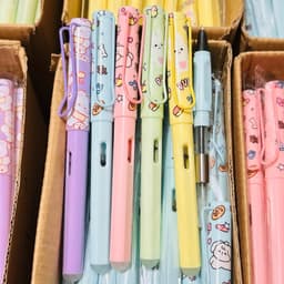5 Chiếc Bút Máy Viết Tẩy Được Hình Capybara & Mix Hình: Bút Bơm Mực- Ngòi Kim Tinh Viết Êm Trơn, bút thỏ thầy ánh. 6