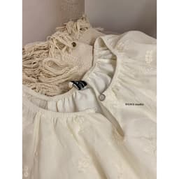𝑨𝒏𝒏 𝑺𝒕𝒖𝒅𝒊𝒐  [SẴN] 𝐖𝐆𝐖𝐄/ Áo Babydoll Nữ Thô Boi Dáng Bí WG.WE 8740 Cổ Tròn Tay Bồng Ngắn Thêu Hoa Vintage 6