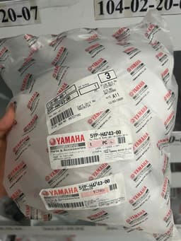 Kính đèn biển số chính hãng Yamaha  cho xe Sirius, Jupiter, 1