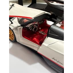 🚗 Mô hình xe thể thao Pagani Huayra – Siêu phẩm sưu tầm 5