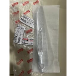 Tấm bảo vệ bô (ốp bô) chính hãng Yamaha cho xe Sirius FI 1