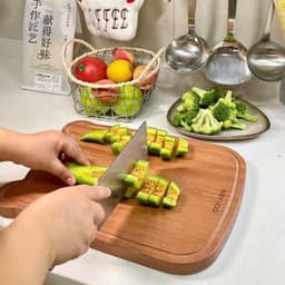 Thớt gỗ nguyên khối hình gấu dễ thương. Thớt gỗ cao cấp an toàn kháng khuẩn - Majehome 4